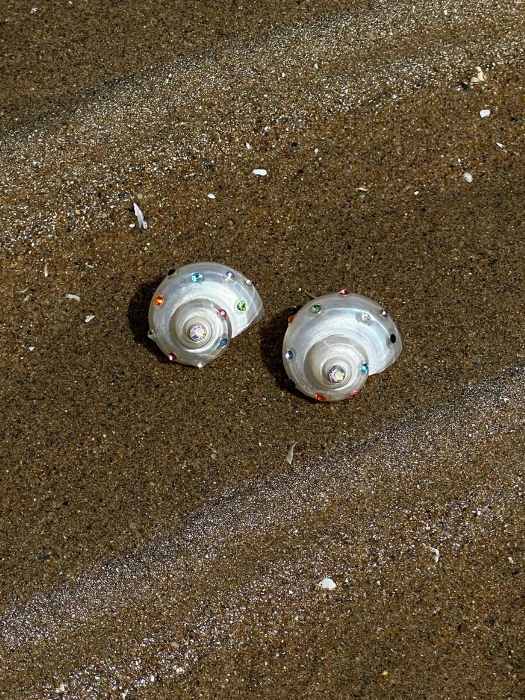 Rhinestones Conch Shell Earrings