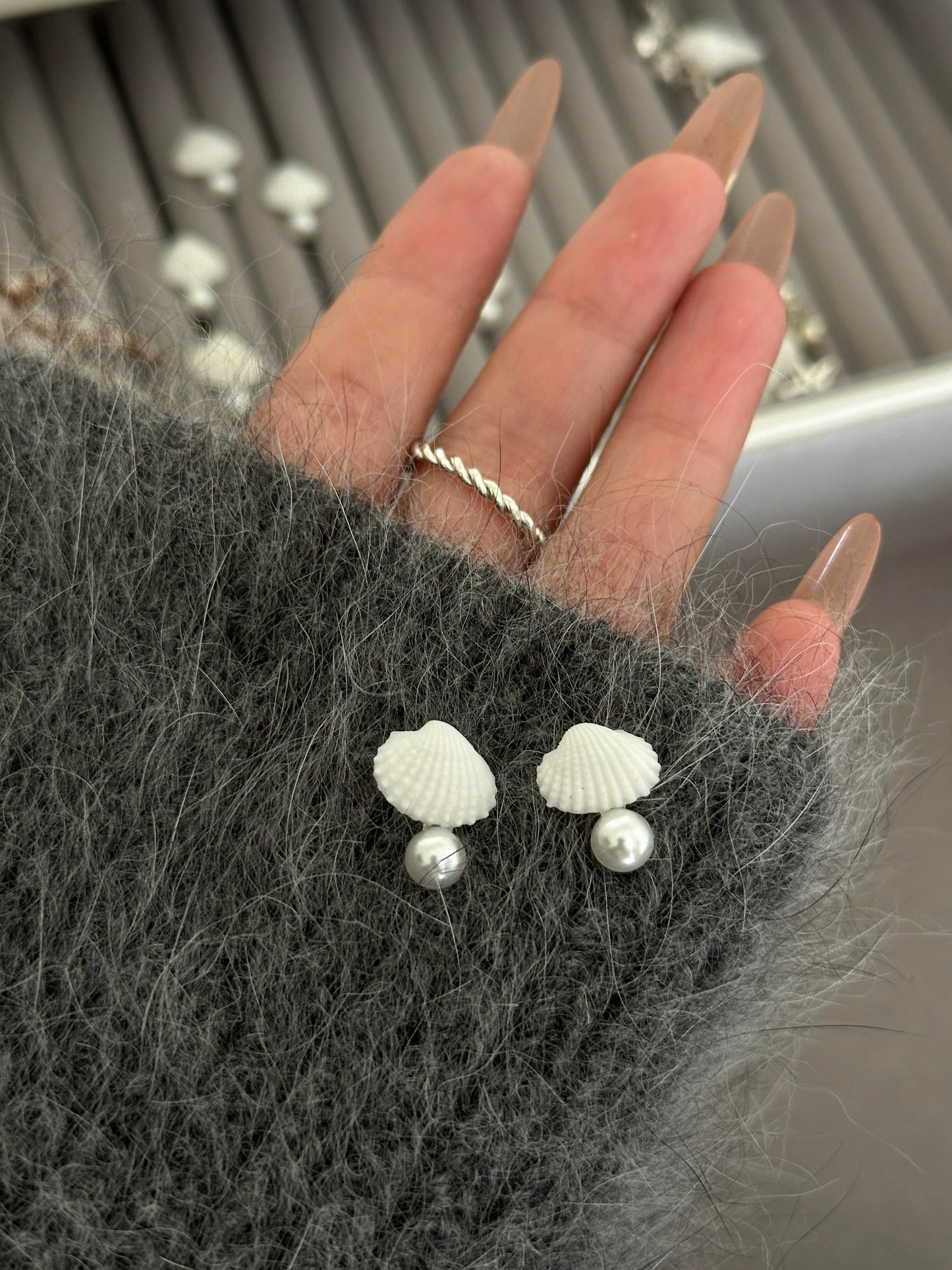 Clam Shell with Pearl Earrings