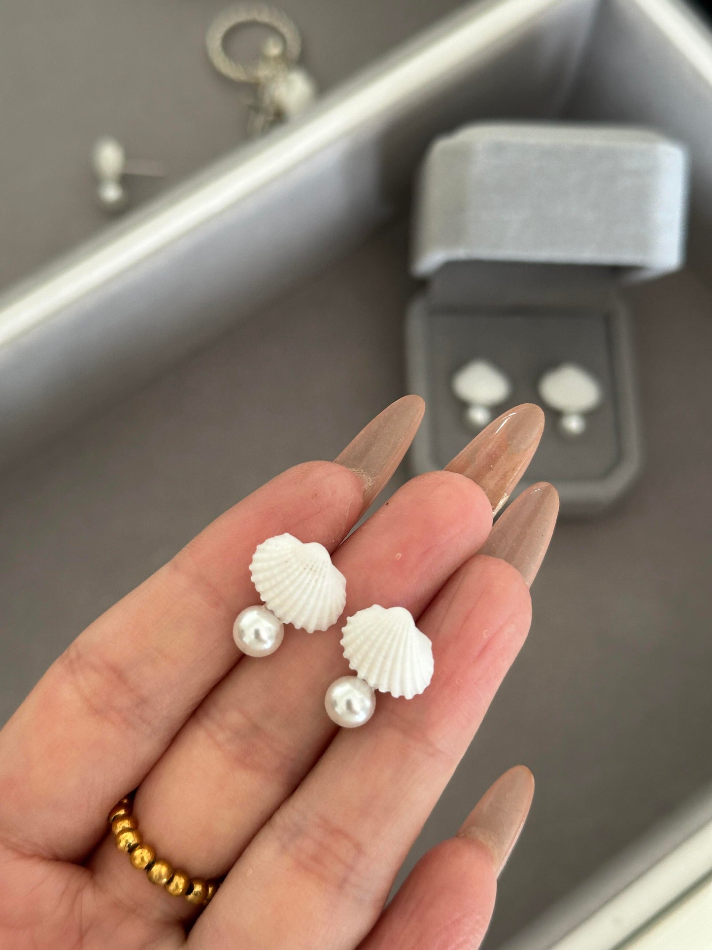 Clam Shell with Pearl Earrings