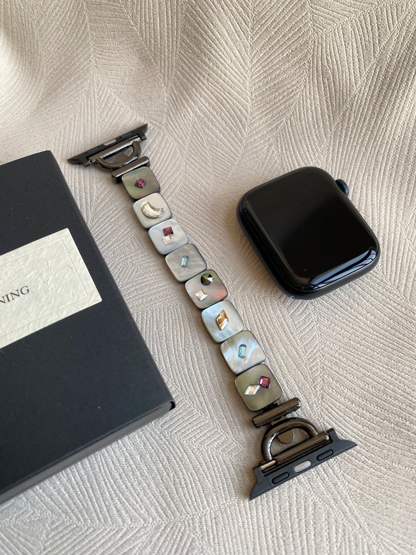 Handmade Pearl Oyster Shells Apple Watch Band