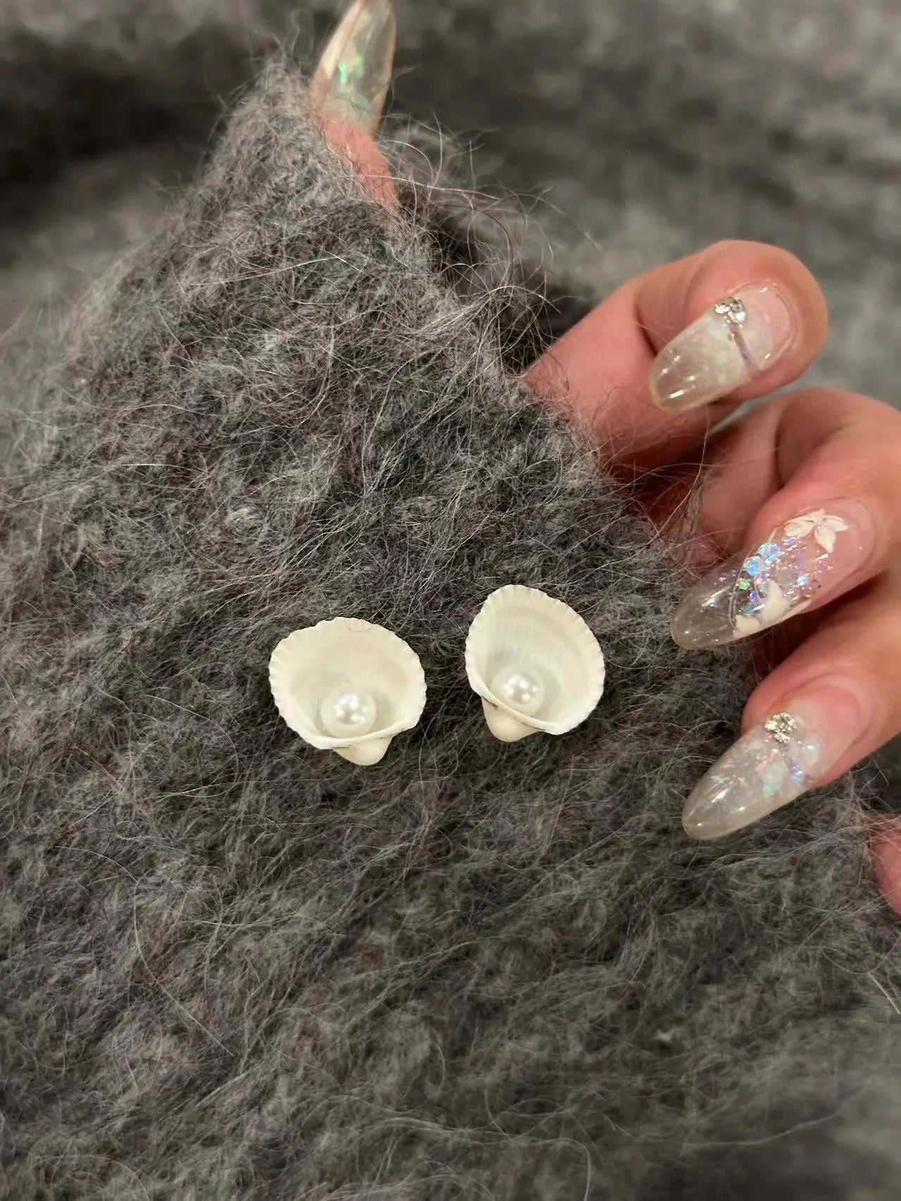 Clam Shell with Pearl Earrings