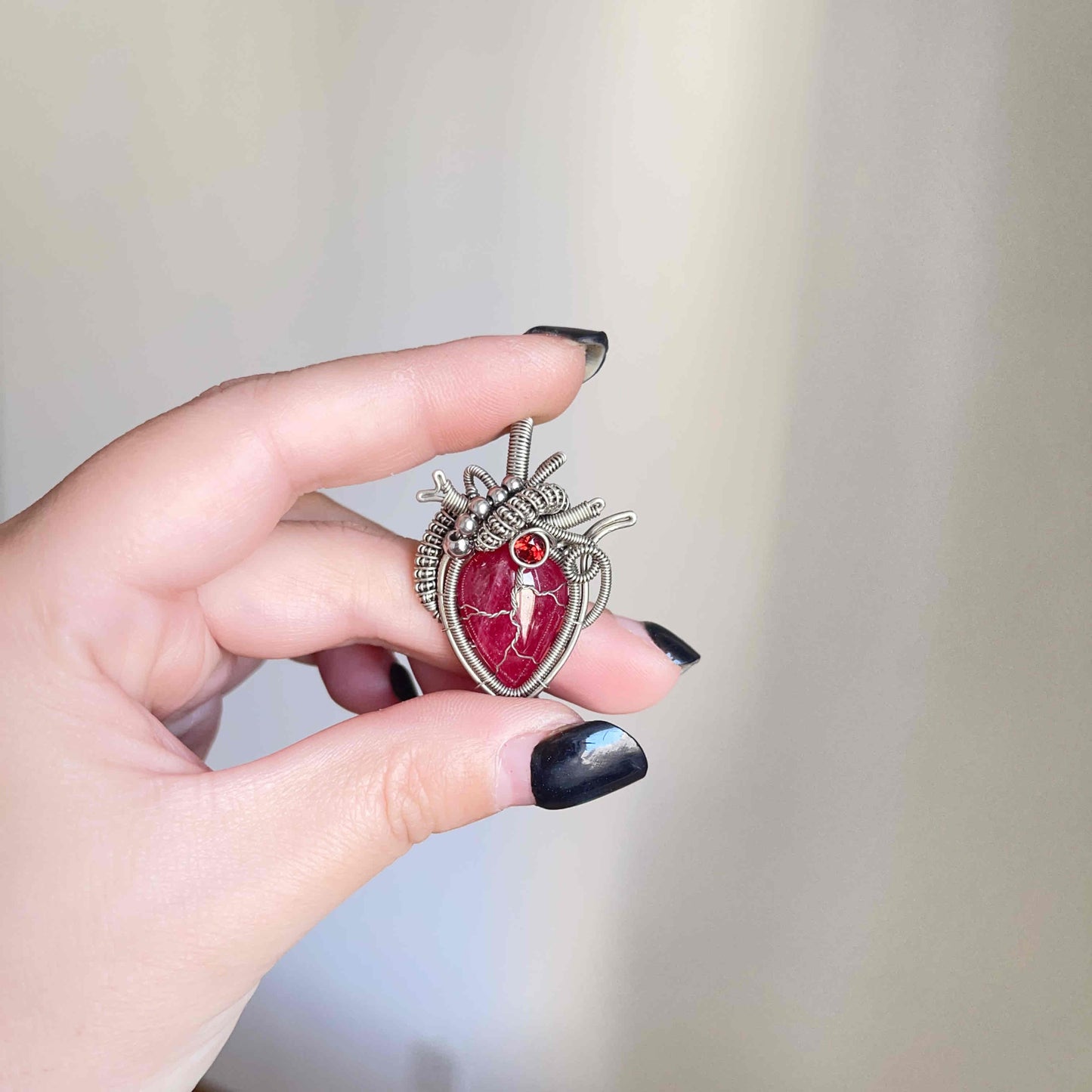 Beating Glow Heart-shaped Necklace
