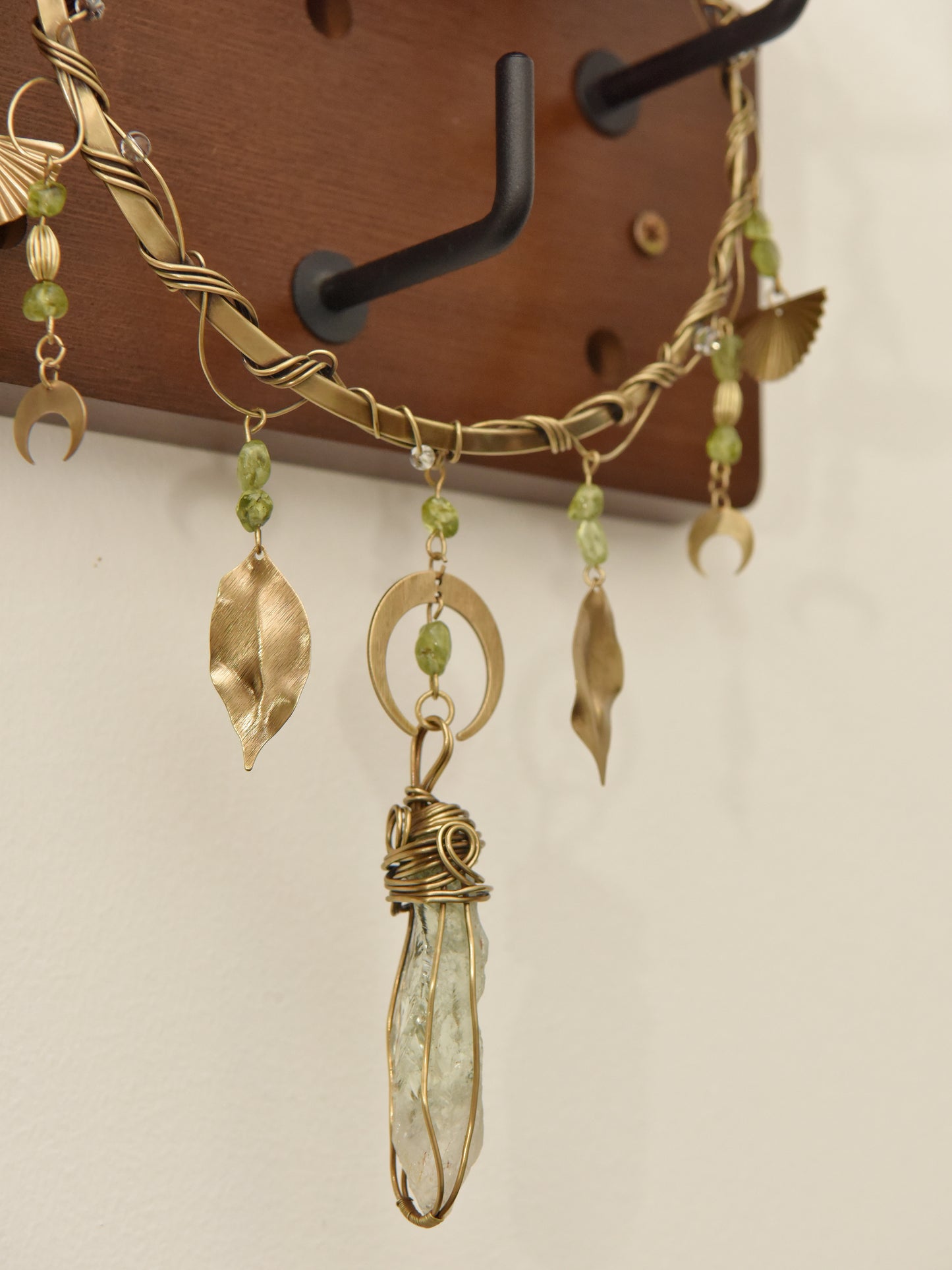 Nile-Myth Brass Collar Necklace