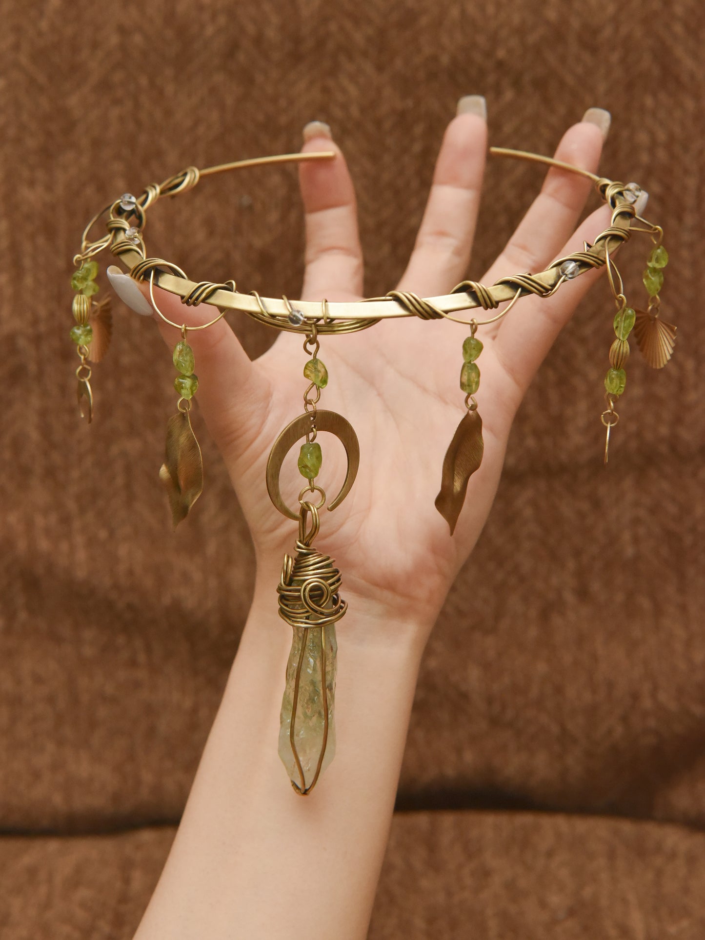 Nile-Myth Brass Collar Necklace