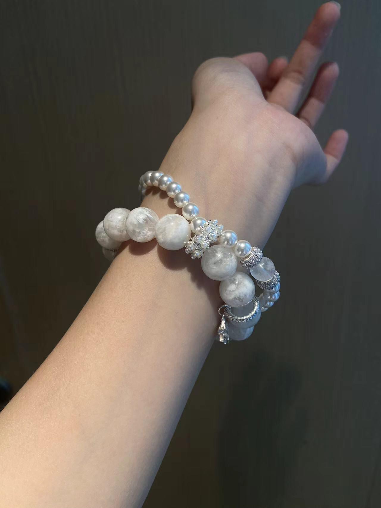 Snow White Crystal & Pearl Bracelet