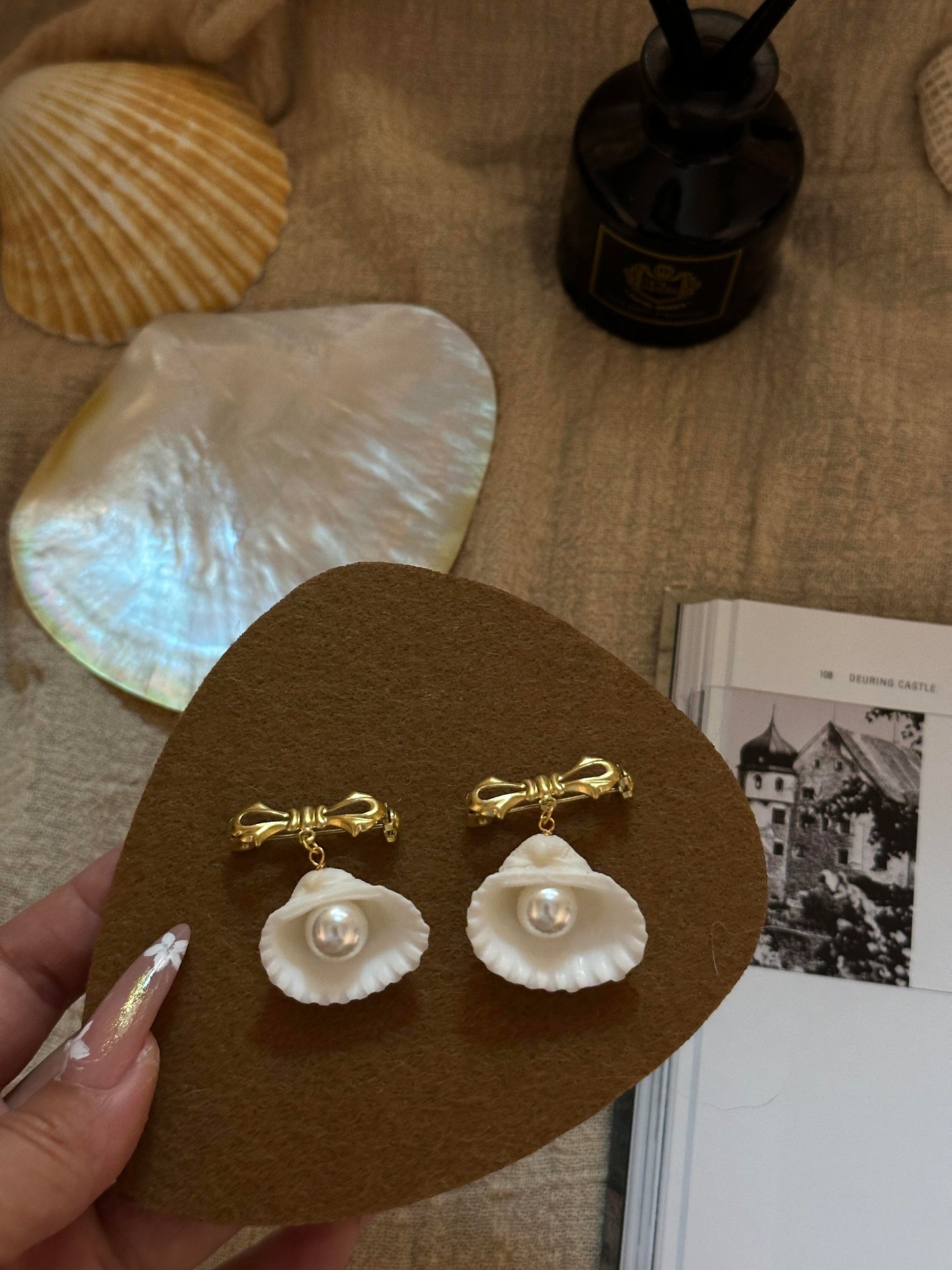 Clam Shell with Pearl Brooch