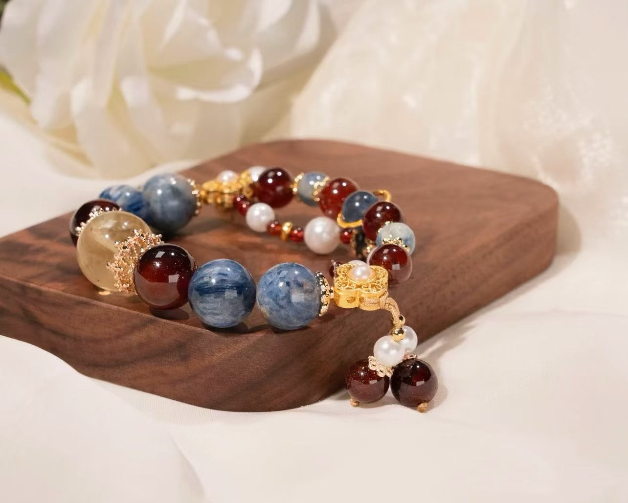 Snow White Inspiration Bracelet