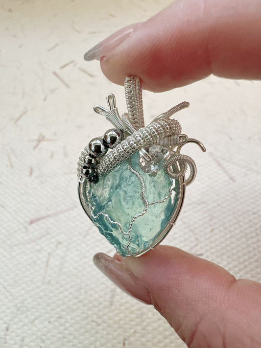 Beating Glow Heart-shaped Necklace