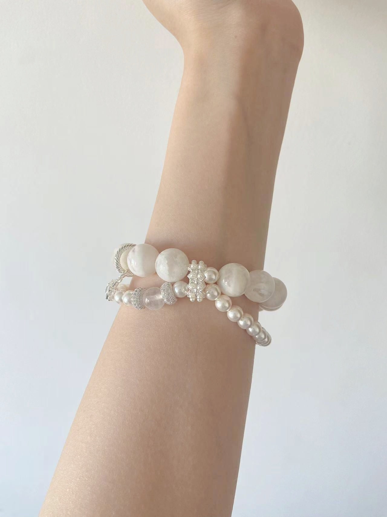 Snow White Crystal & Pearl Bracelet