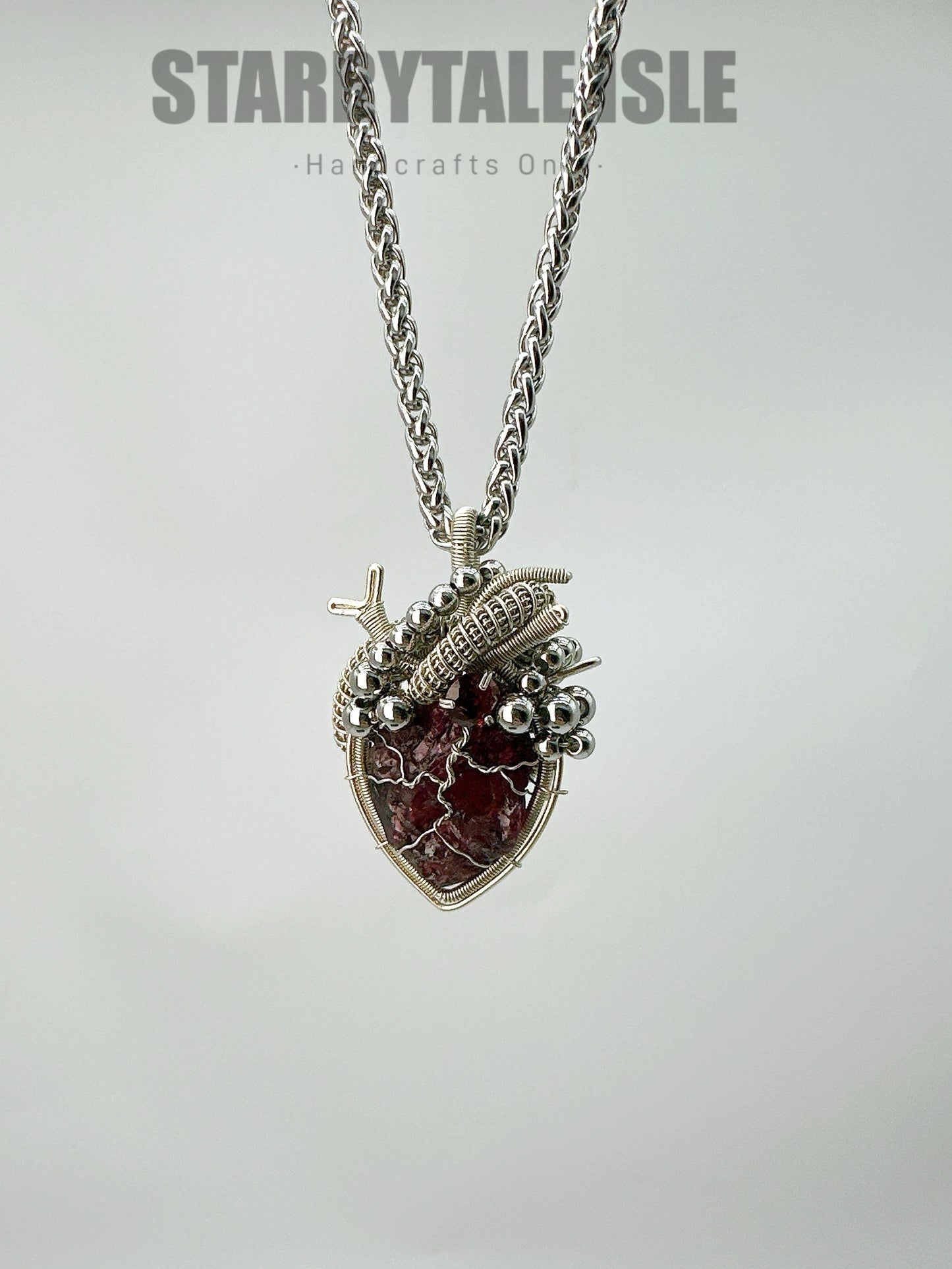 Beating Glow Heart-shaped Necklace