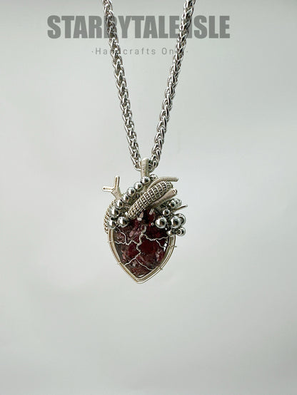 Beating Glow Heart-shaped Necklace