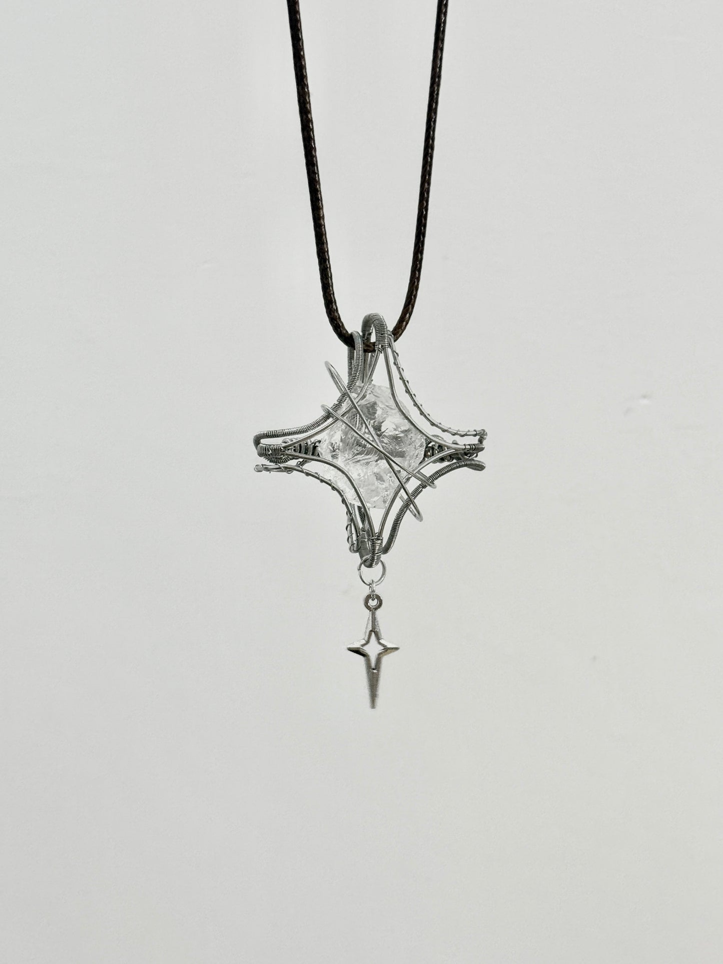 Star-Caged Crystal Pendant Necklace