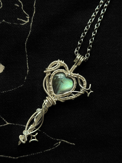 Heart-shaped Magical Key Pendant Necklace