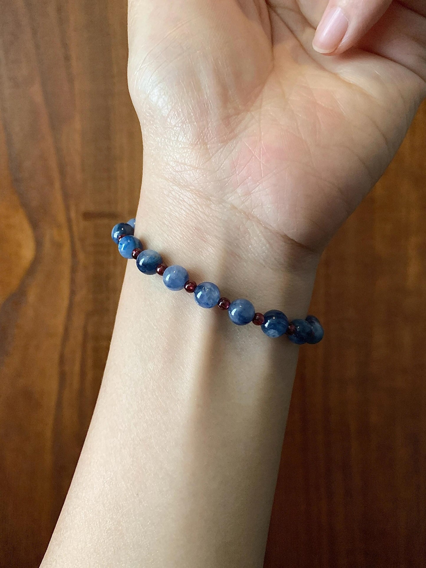 Vacation-Chic Kyanite & Garnet Quartz Crystal Bracelet / Necklace