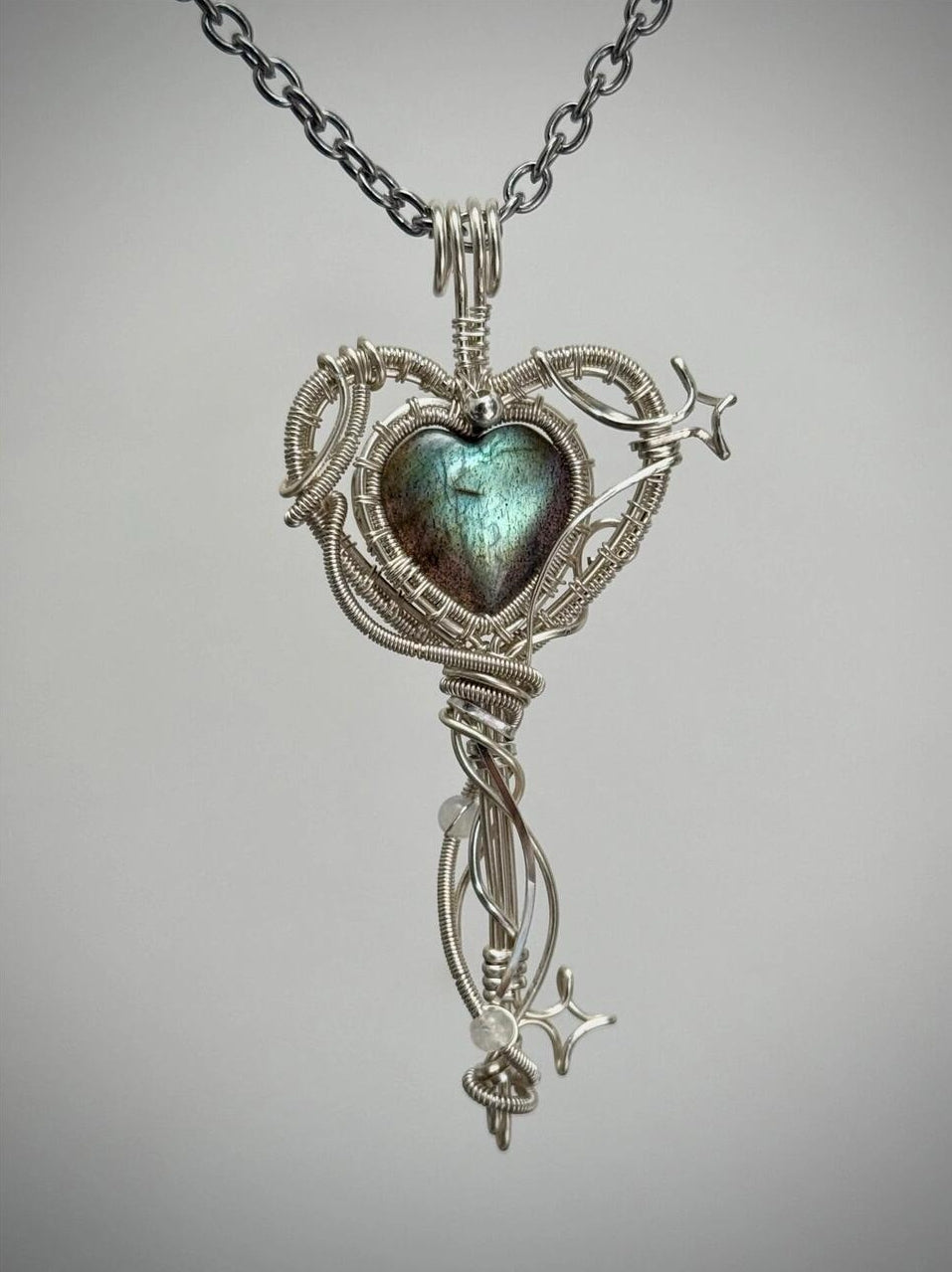 Heart-shaped Magical Key Pendant Necklace