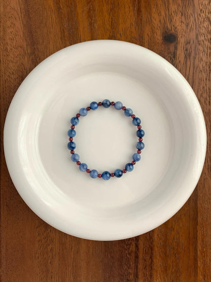 Vacation-Chic Kyanite & Garnet Quartz Crystal Bracelet / Necklace