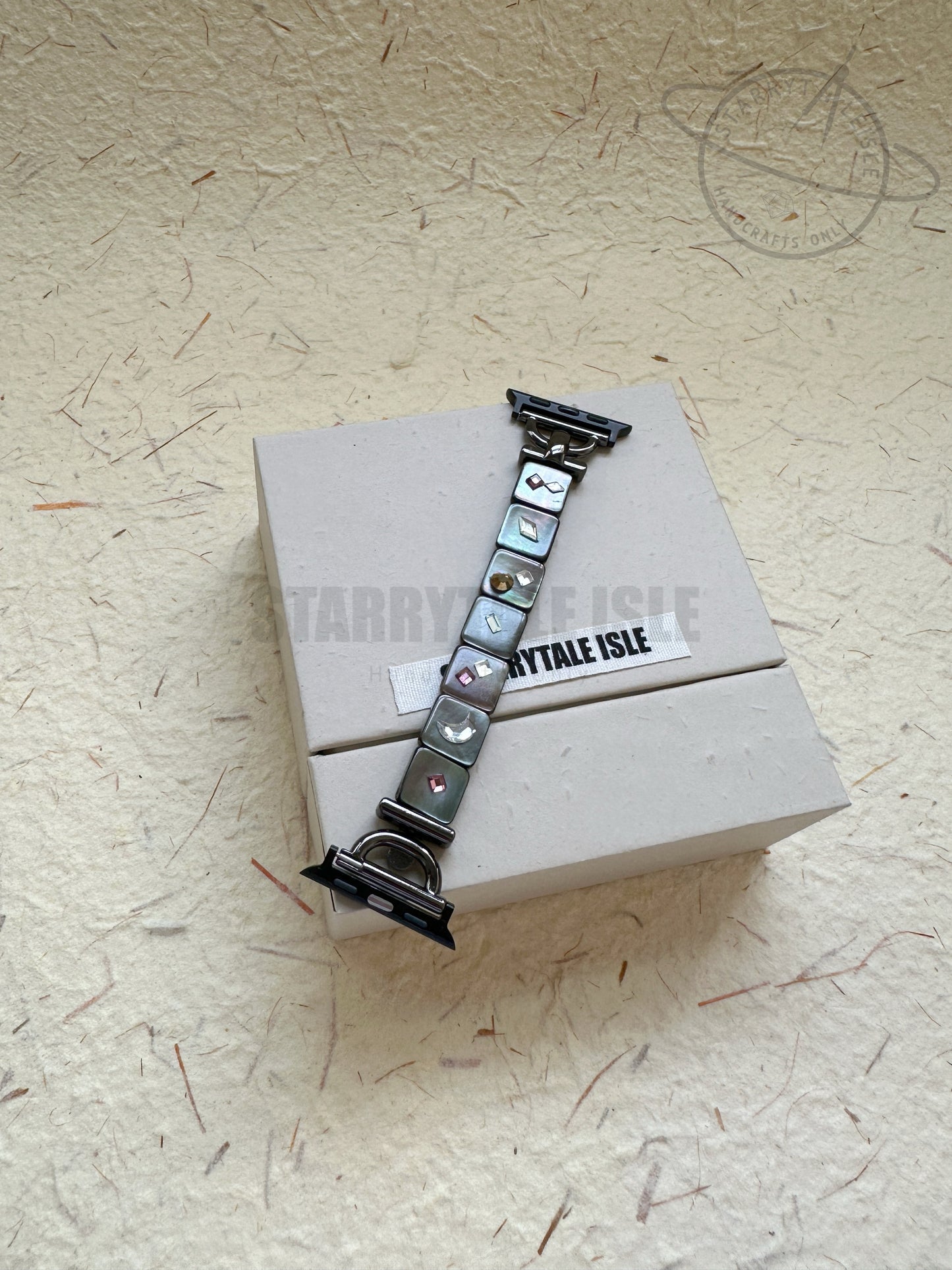 Handmade Pearl Oyster Shells Apple Watch Band