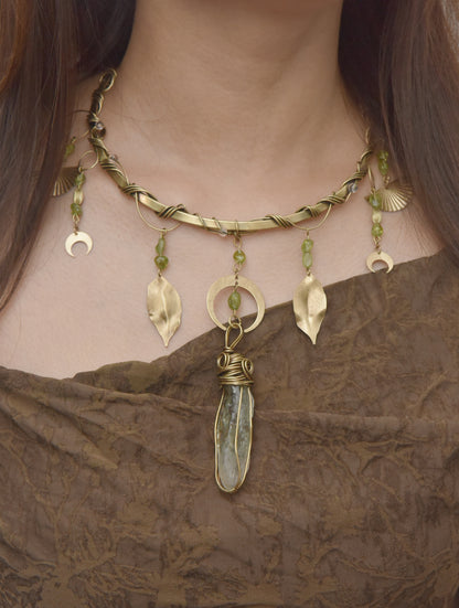 Nile-Myth Brass Collar Necklace