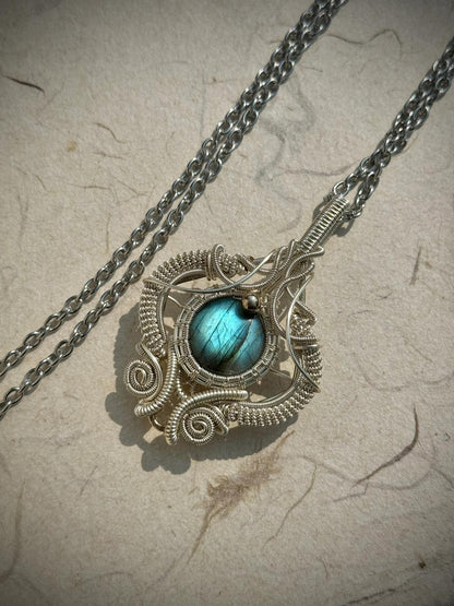 Elder’s Artefacts Series Pendant Necklace
