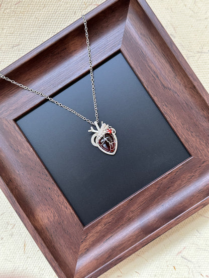 Beating Glow Heart-shaped Necklace