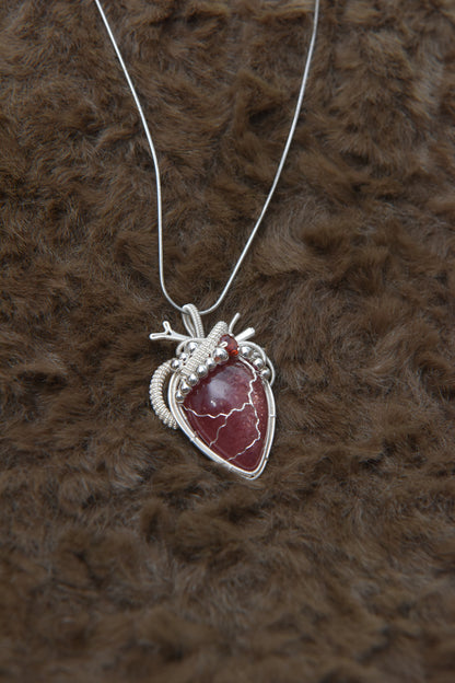 Beating Glow Heart-shaped Necklace
