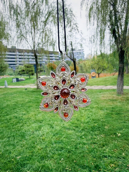 The Baoxiang Flower Garnet Pendant & Brooch