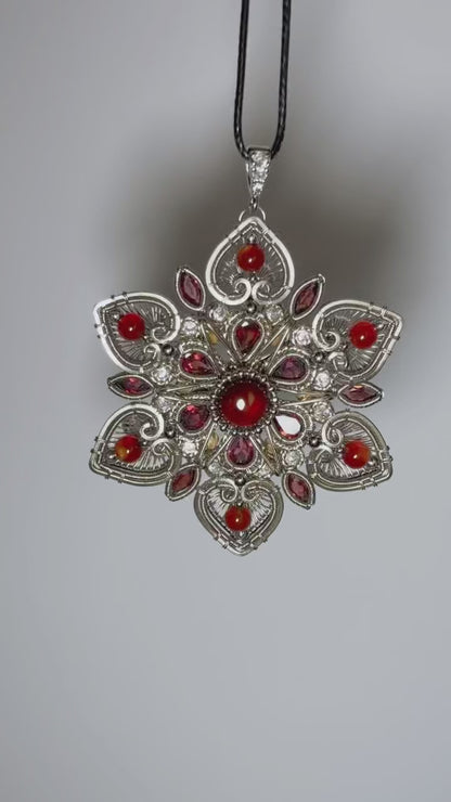 The Baoxiang Flower Garnet Pendant & Brooch
